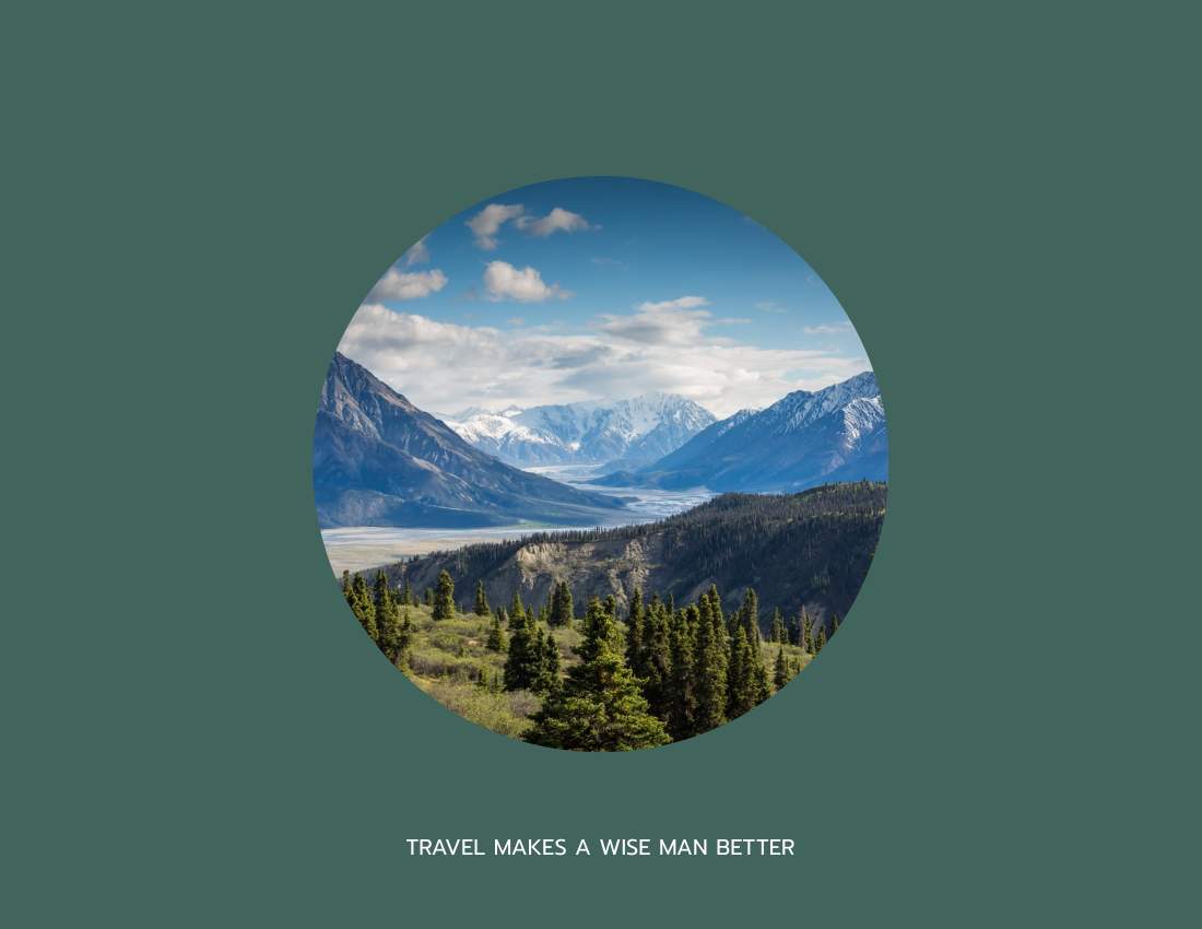 旅行照相簿 模板。Adventure Travel Photo Book (由 Visual Paradigm Online 的旅行照相簿软件制作)